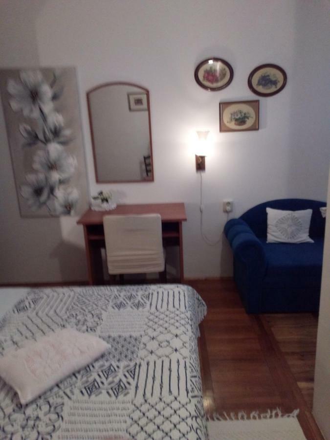 Apartments Pinezic Martinšćica Extérieur photo
